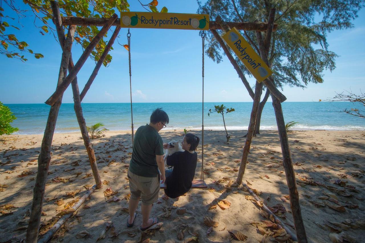 Rocky Point Resort Thap Sakae Luaran gambar